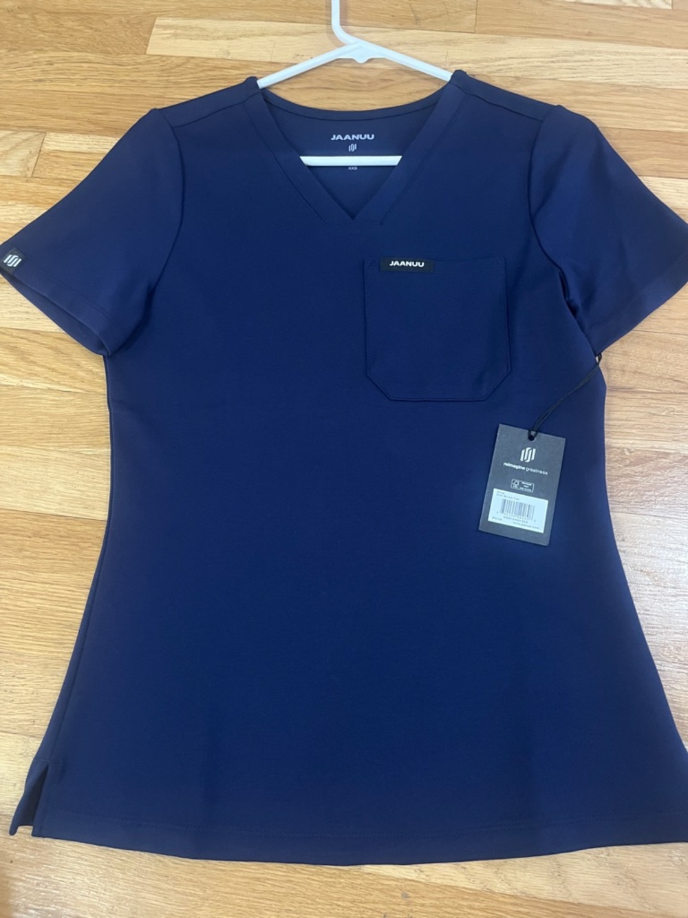 Jaanuu Sona Slim Ultrasoft Scrub Top
Midnight Navy/XXS/Regular